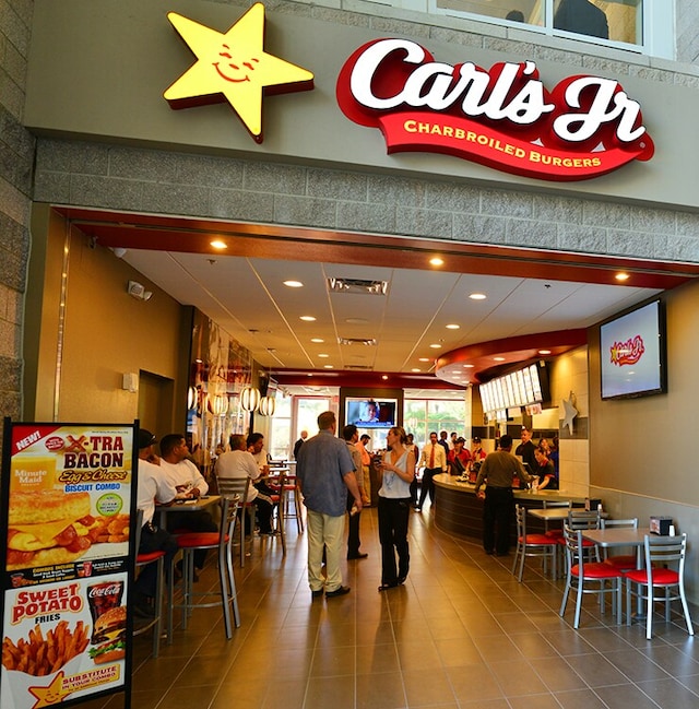 Carl's Jr. Grand Opening at US Airways Center Photo Gallery | NBA.com