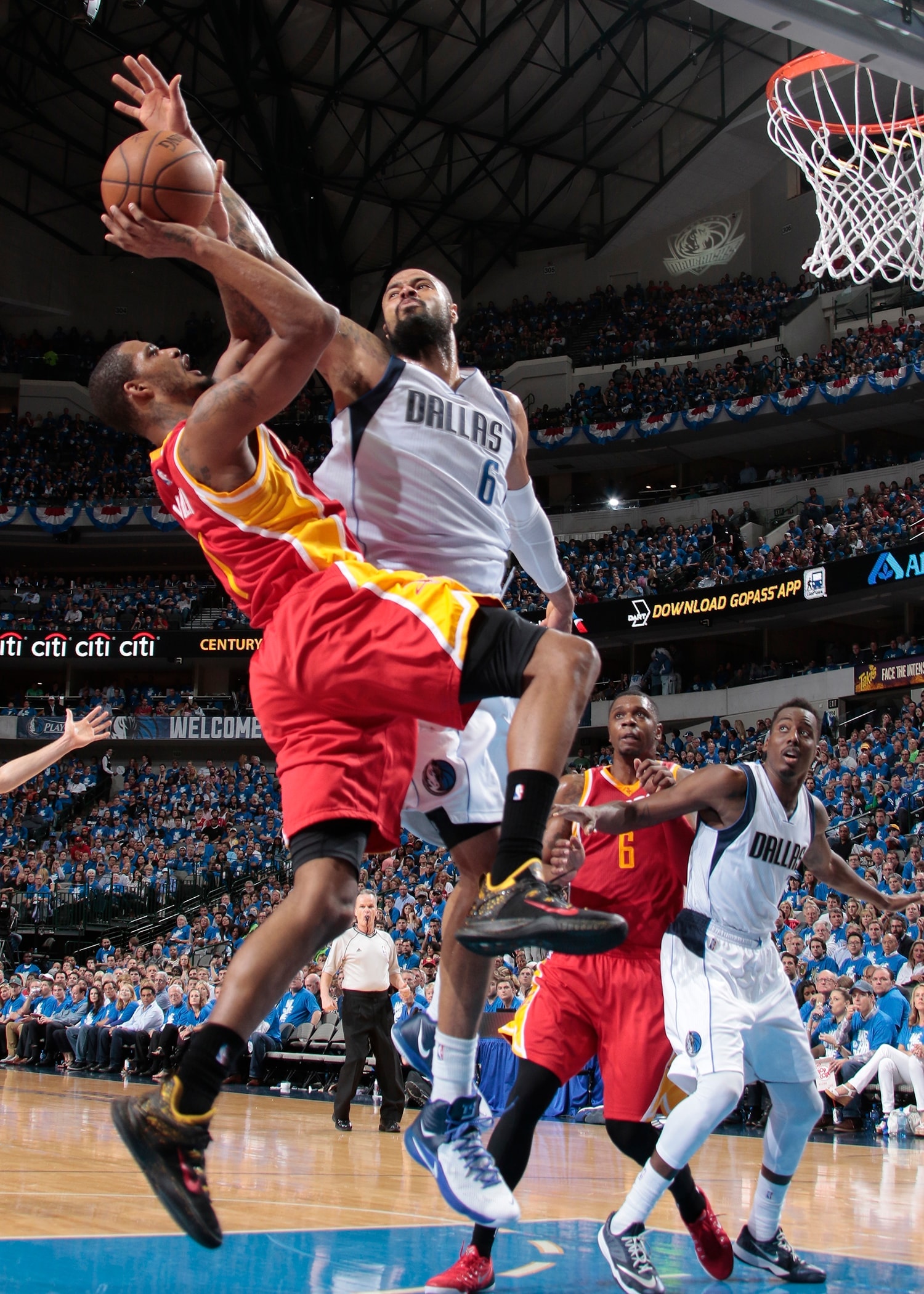 tyson chandler mavericks clavada