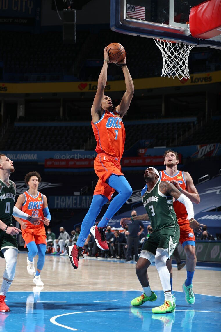 Photos Thunder vs. Bucks Photo Gallery