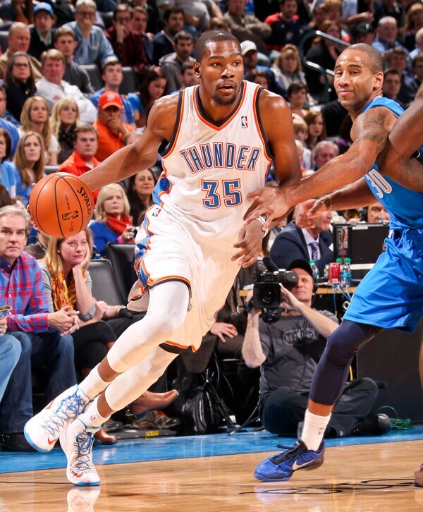 Thunder vs. Mavericks Dec. 27, 2012 Photo Gallery
