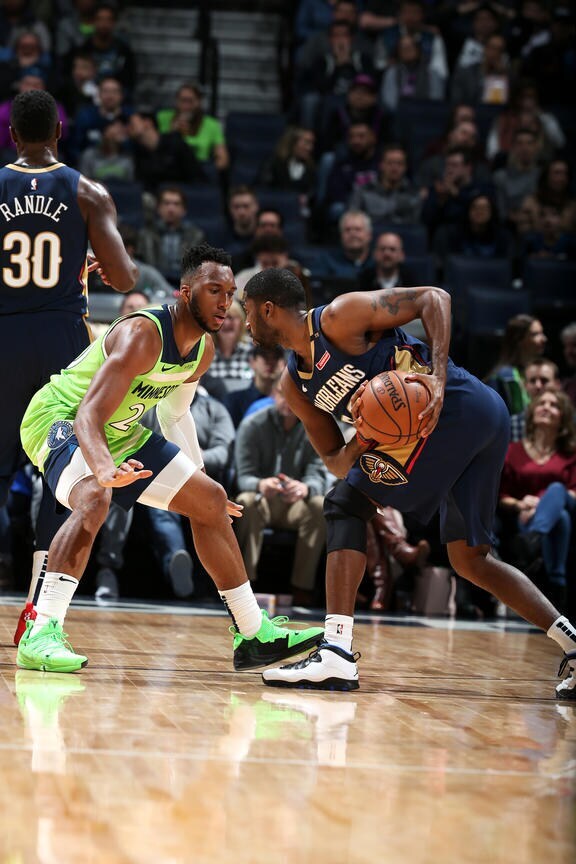 Gallery Wolves vs. Pelicans Photo Gallery