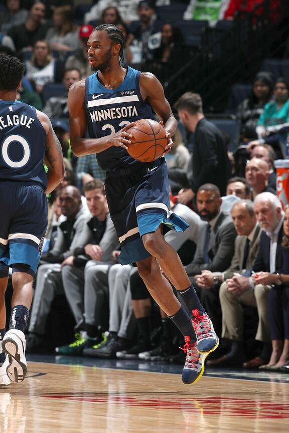 Gallery Wolves vs. Spurs Photo Gallery