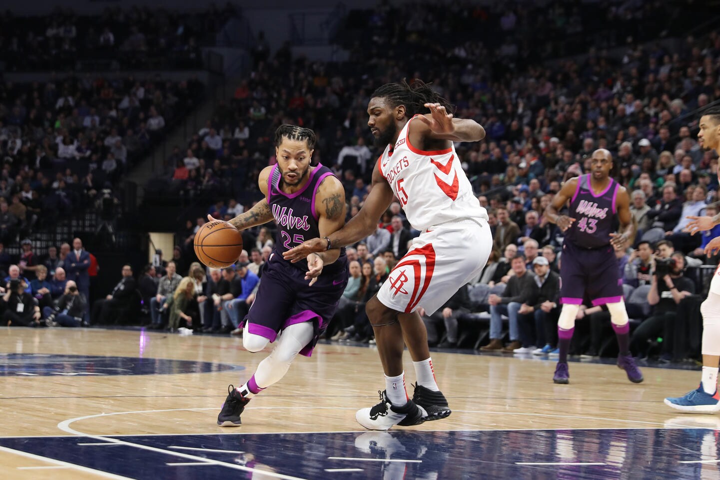 Gallery Wolves Vs. Rockets Photo Gallery