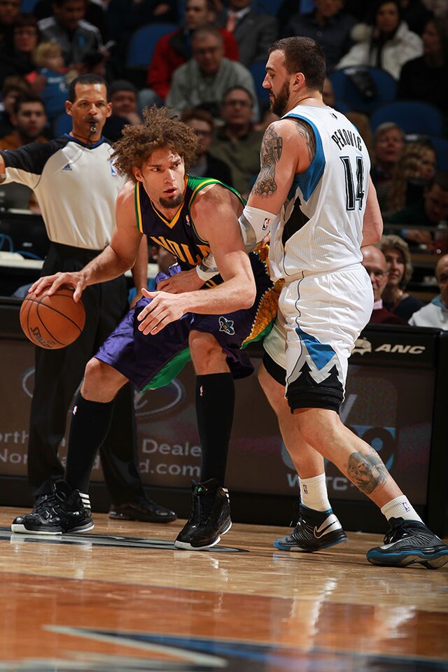 Wolves vs. Hornets Gallery | Feb. 2, 2013 - 1