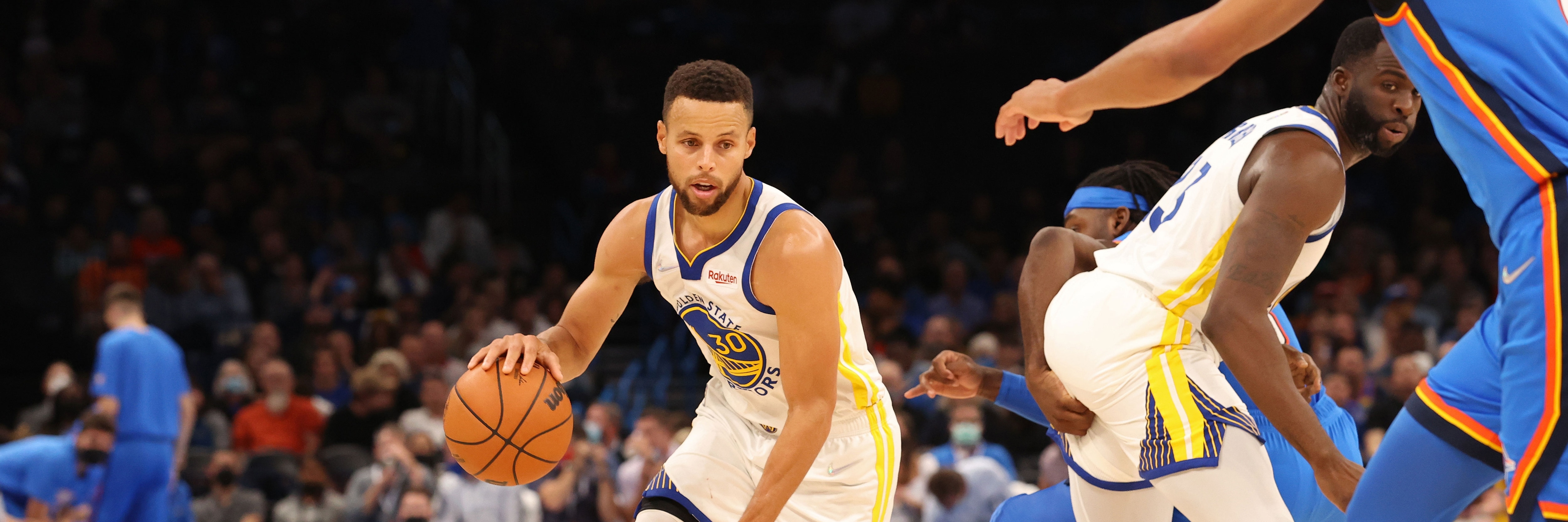 Warriors Hold Off Thunder To Claim Fourth Straight Win | NBA.com