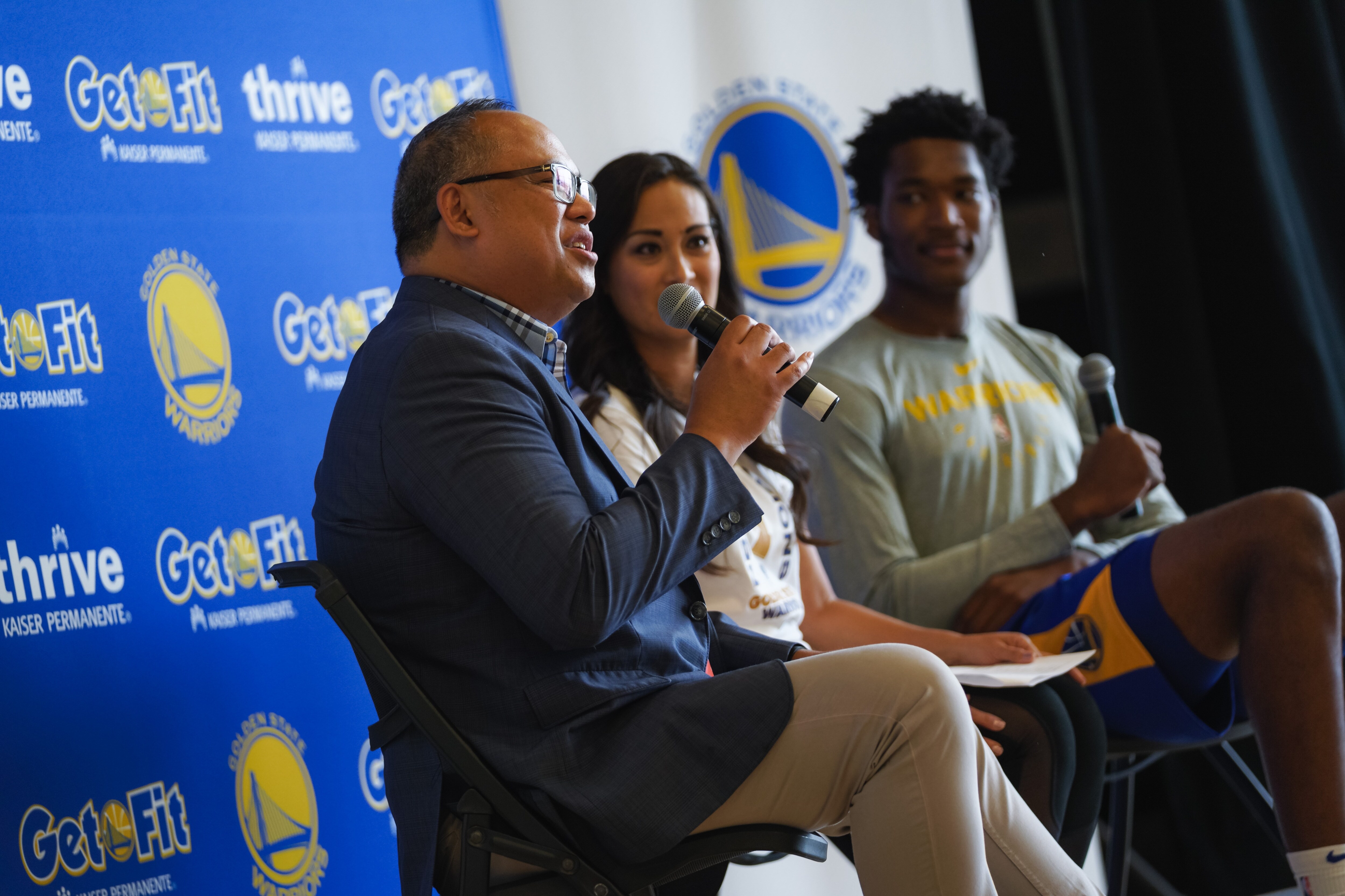 Photos Damian Jones Hosts Get Fit Time Out At Willie Brown Middle