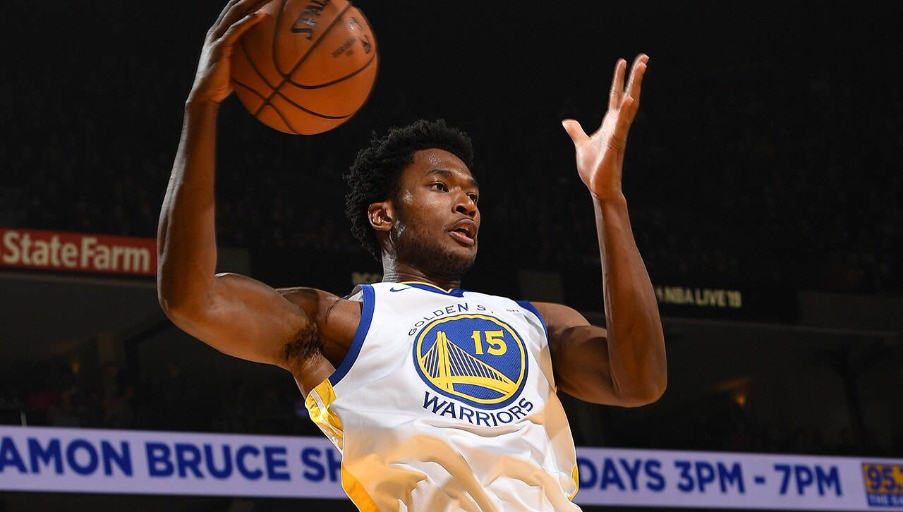 Damon Jones NBA player in uniform