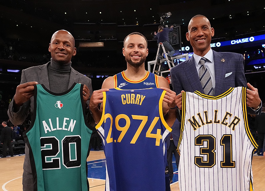 Photos Stephen Curry Breaks NBA s All Time 3 Point Record Photo Gallery NBA