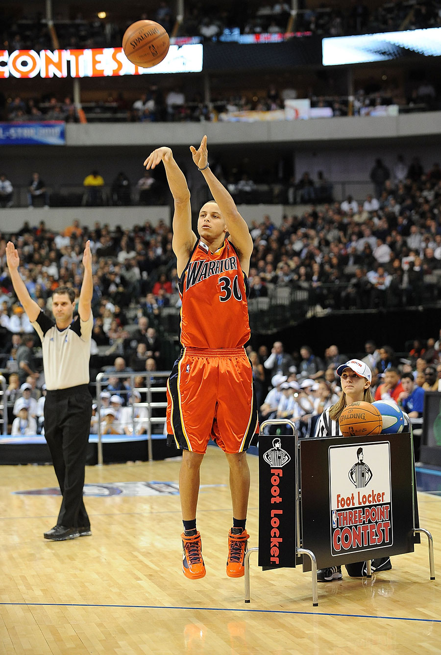 stephen curry shoes foot locker