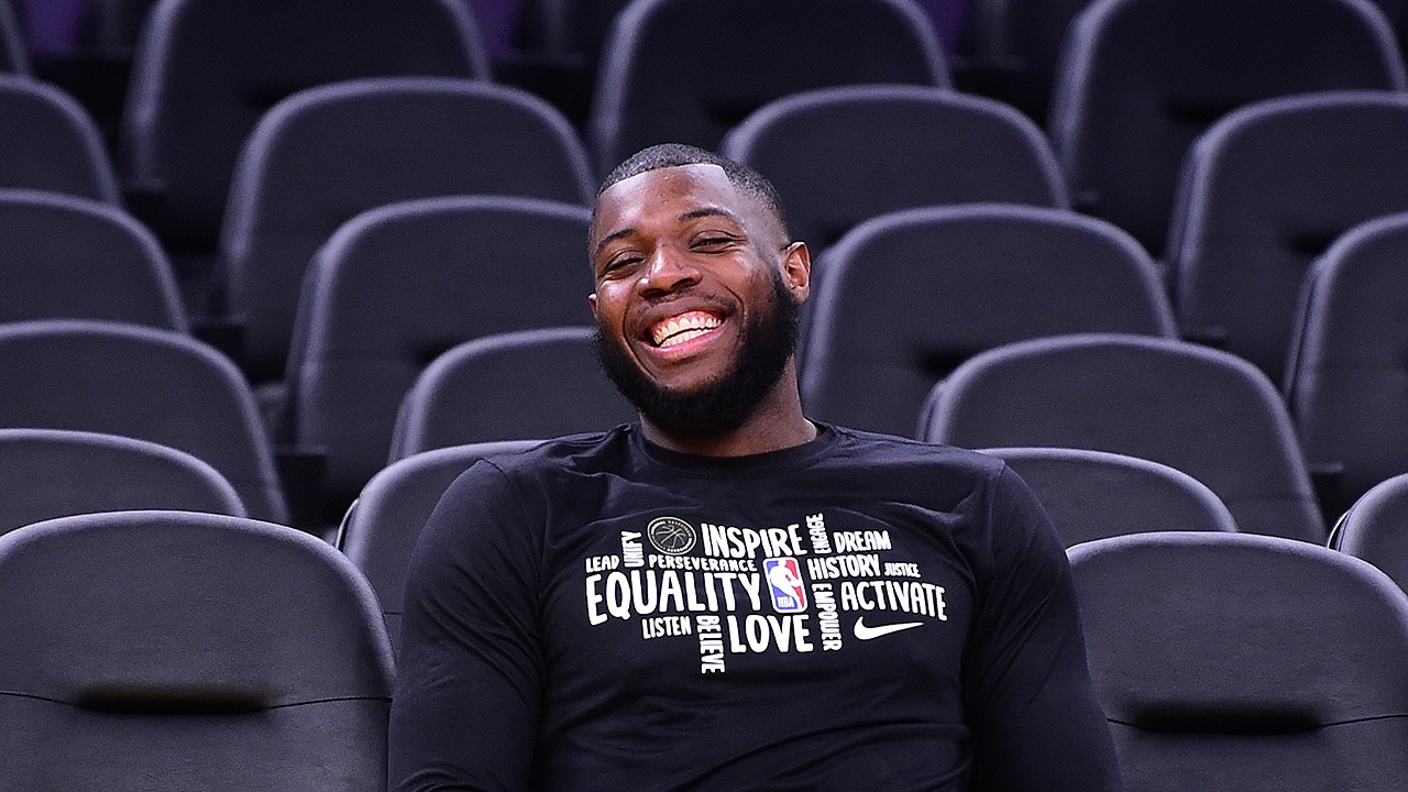 Eric Paschall Takes Over Warriors’ Twitter Account