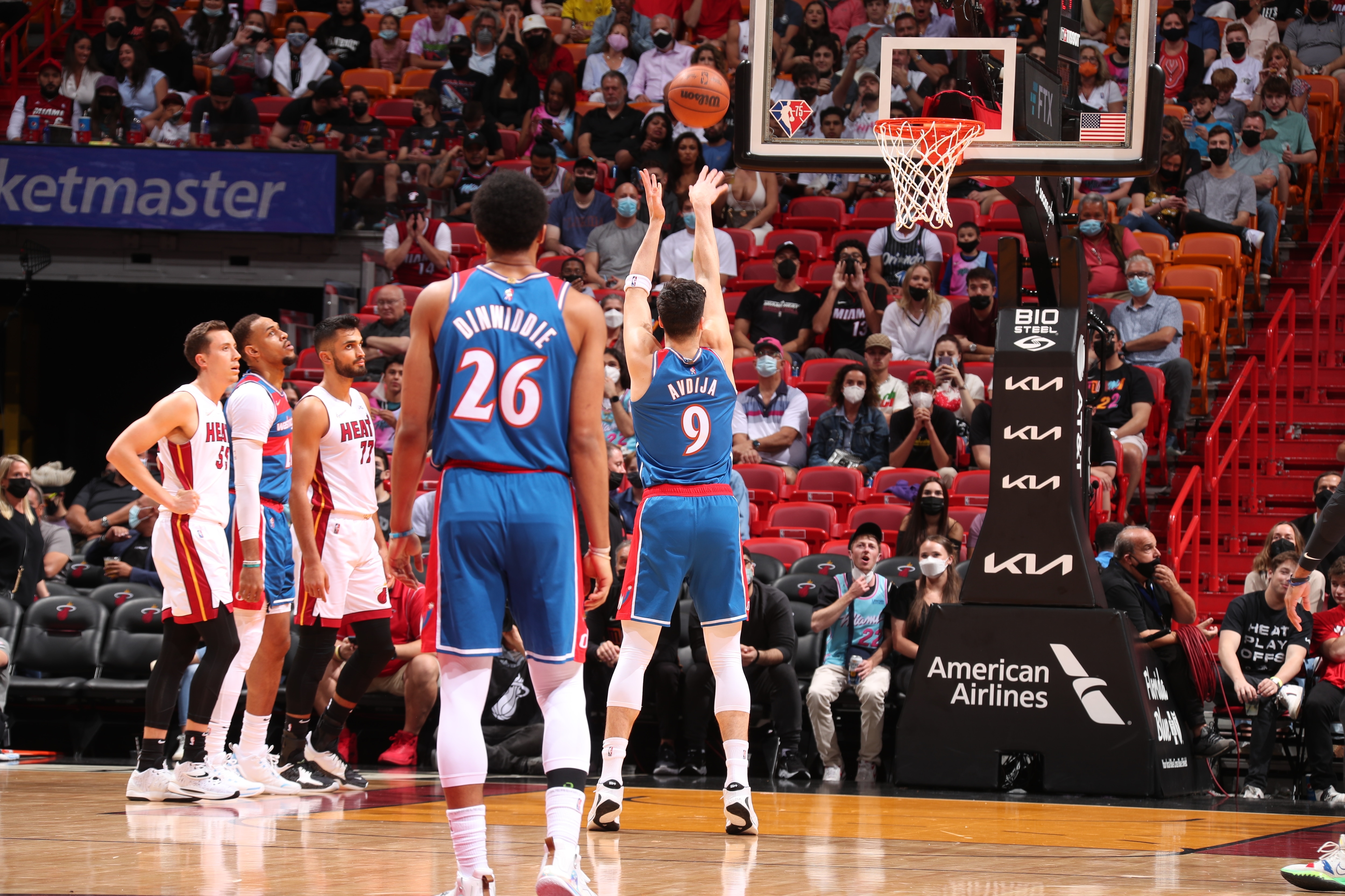 Photos: Wizards at Heat - 12/28/21 Photo Gallery