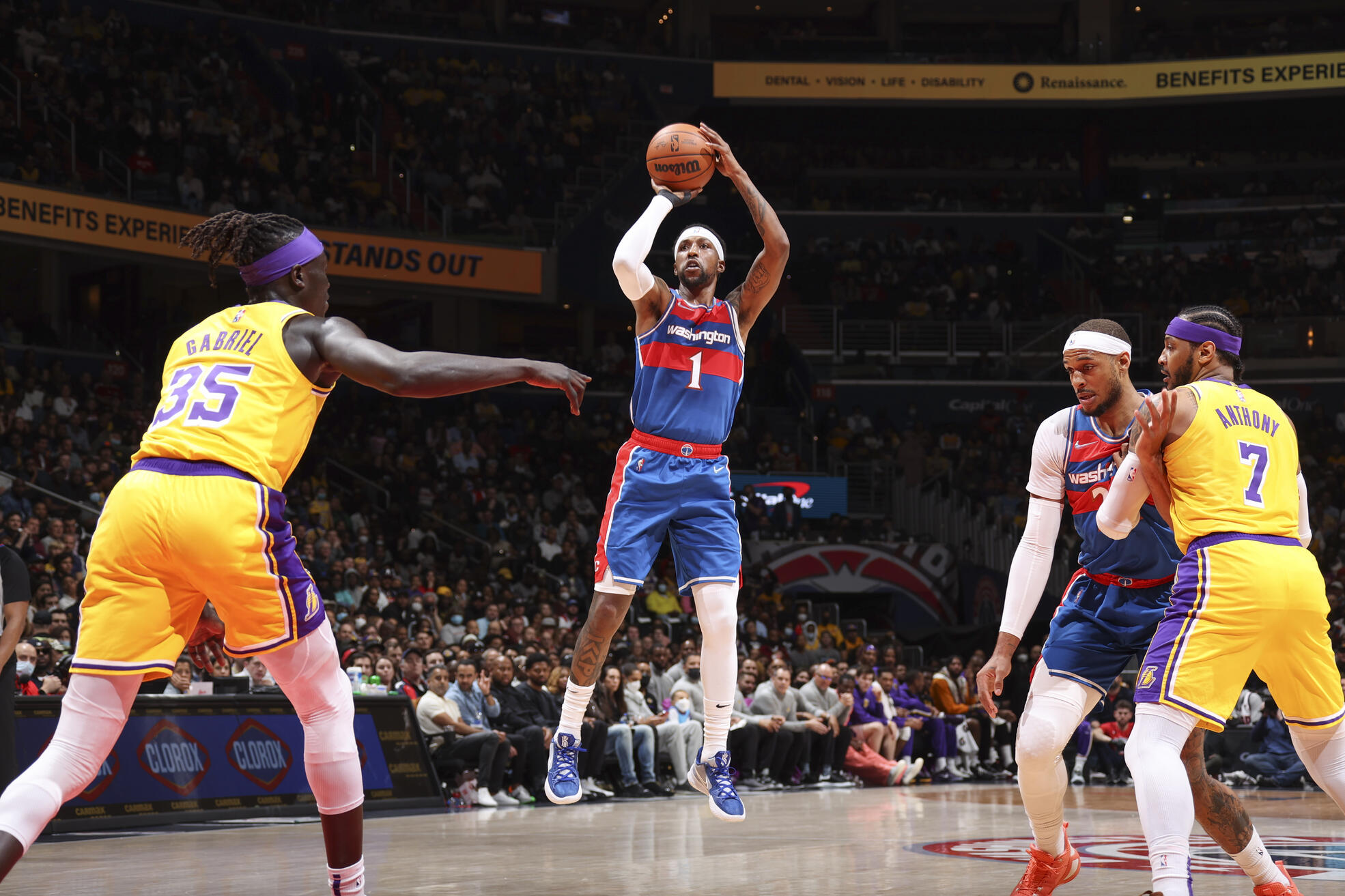 Photos Wizards vs. Lakers 3/19/22 Photo Gallery