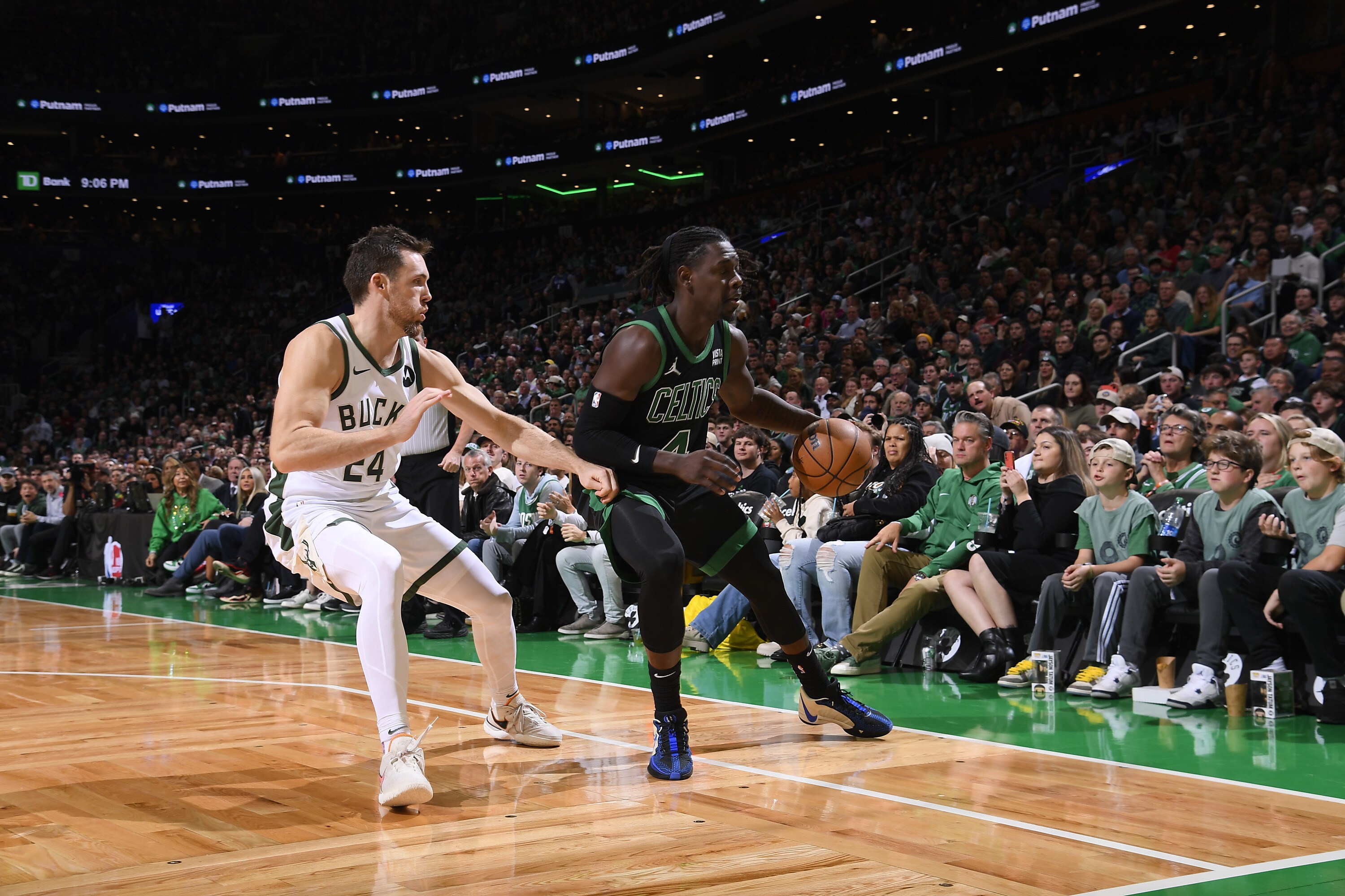 Photos: Bucks vs. Celtics – Nov. 22, 2023 Photo Gallery | NBA.com