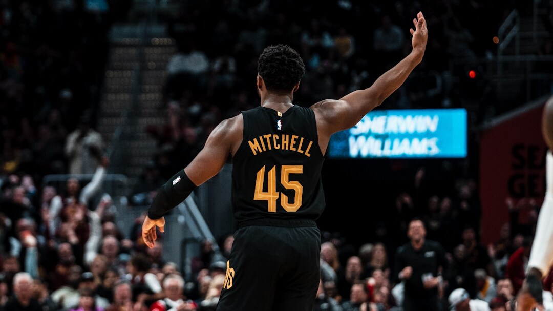 Cavs vs Mavericks Rocket Mortgage Game Preview