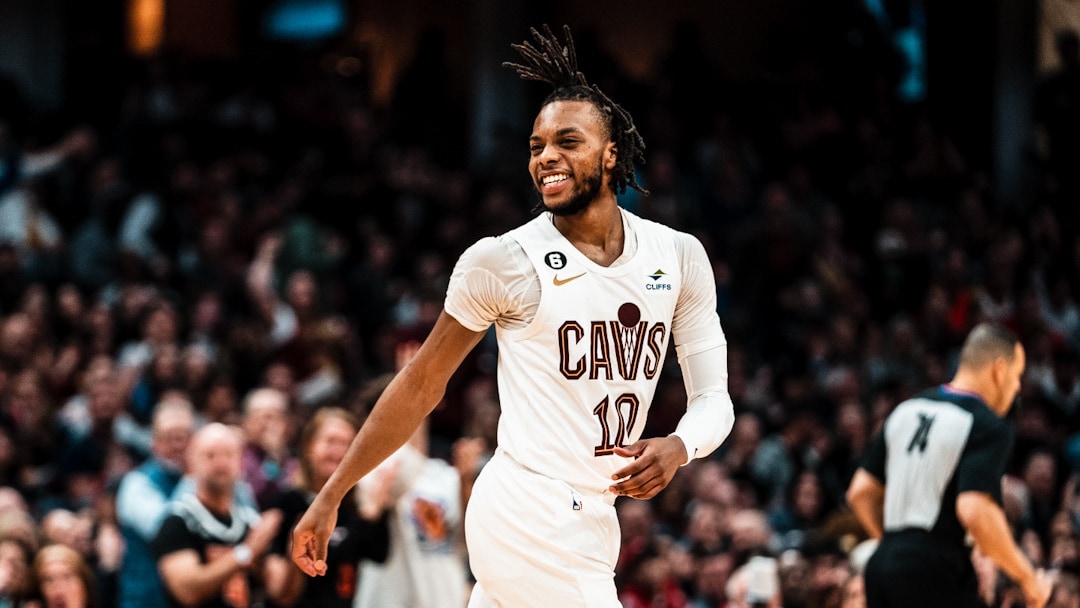 Cavs Fight Back, Beat Bulls on Saturday Night