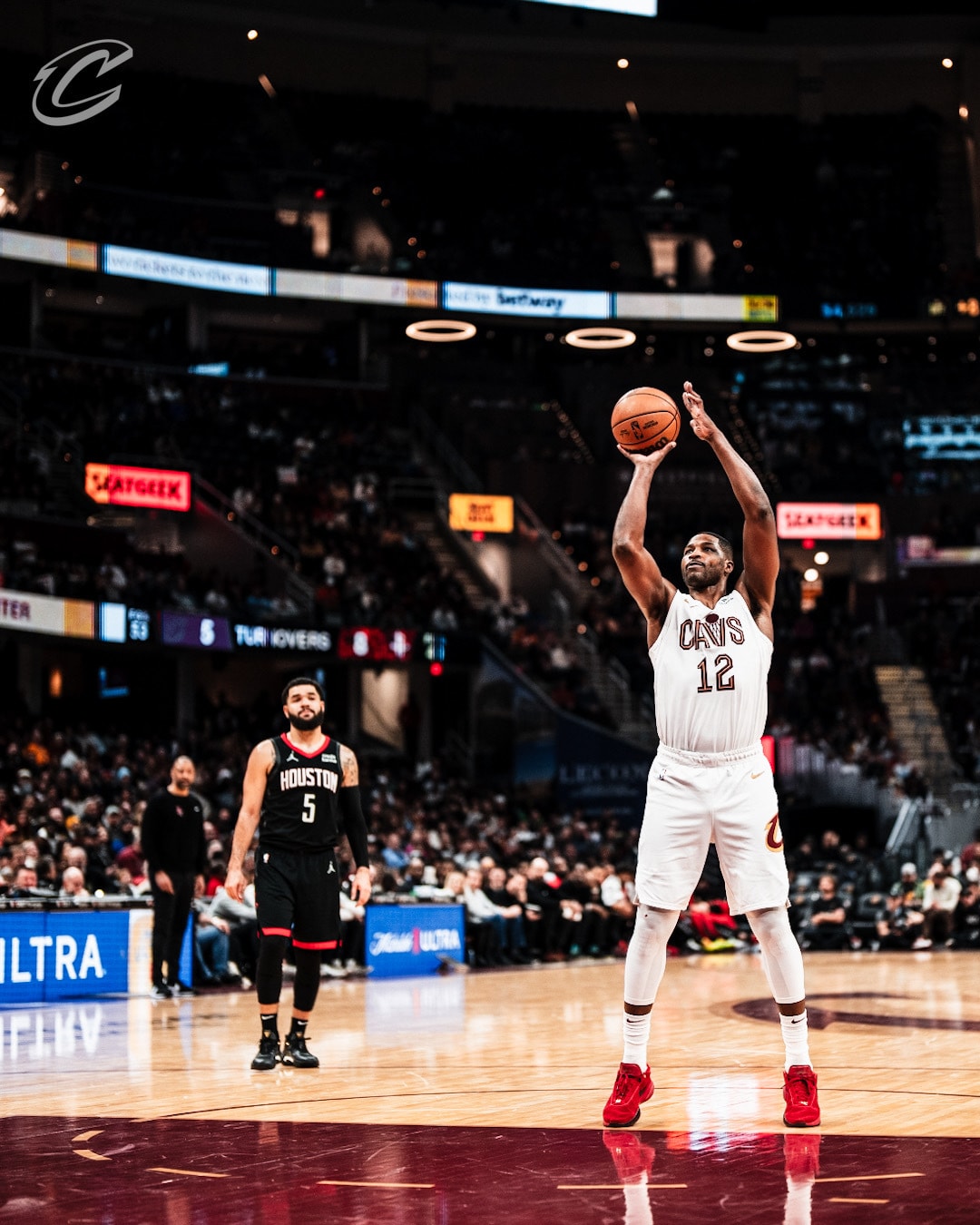 Cavs vs Rockets Through the Lens Photo Gallery | NBA.com