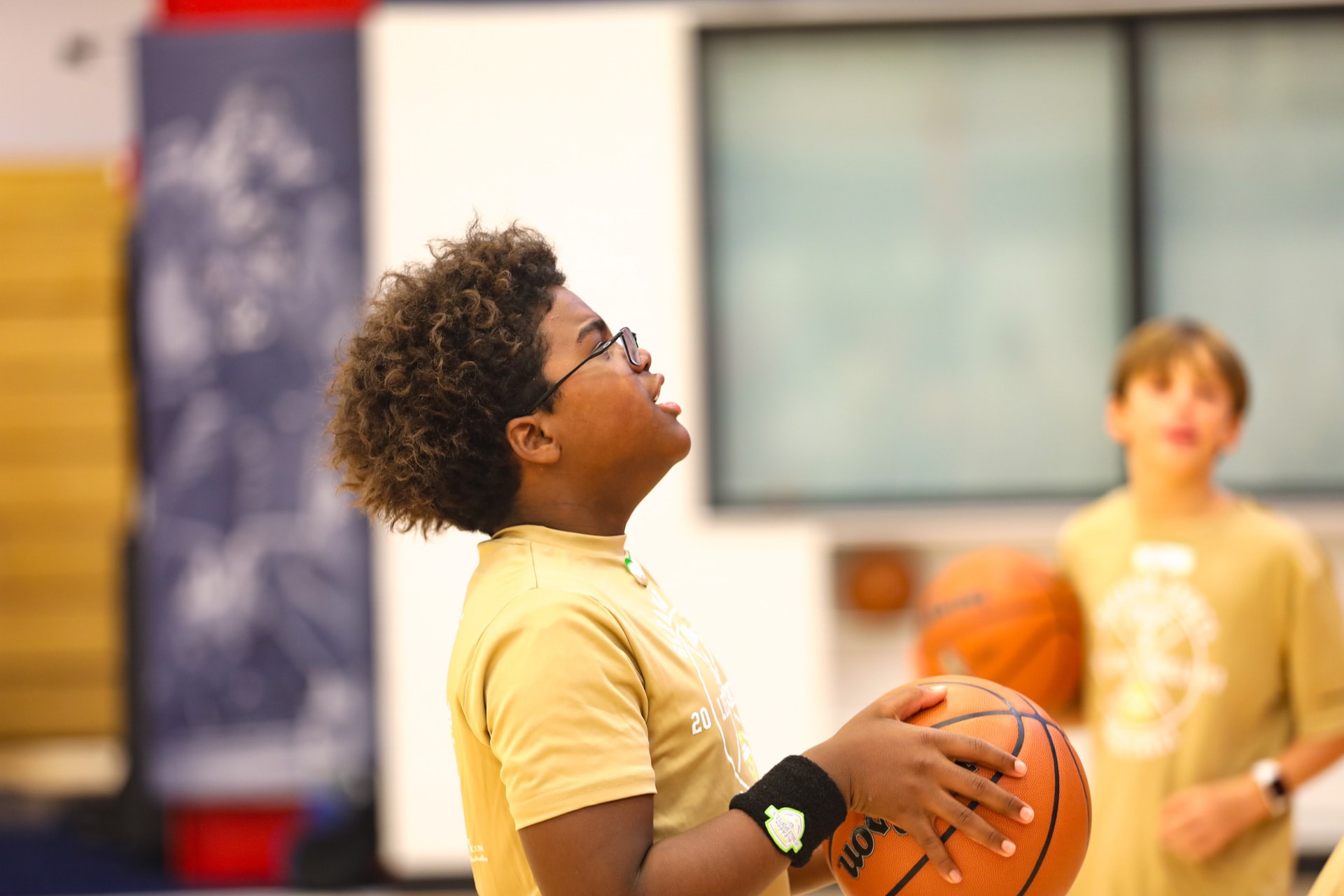 Photos Steve Gleason, Pelicans host youth basketball camp Photo