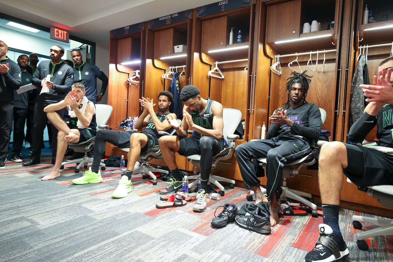 Photos: Pelicans vs. Nuggets | Postgame Locker Room Celebration 11/17 ...