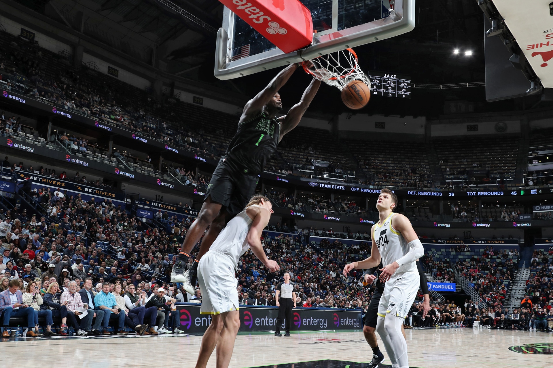 Photos Zion Williamson 2023 24 Season In Review New Orleans Pelicans Gallery Pelicans Player Recaps 2024 Zion Williamson 25 