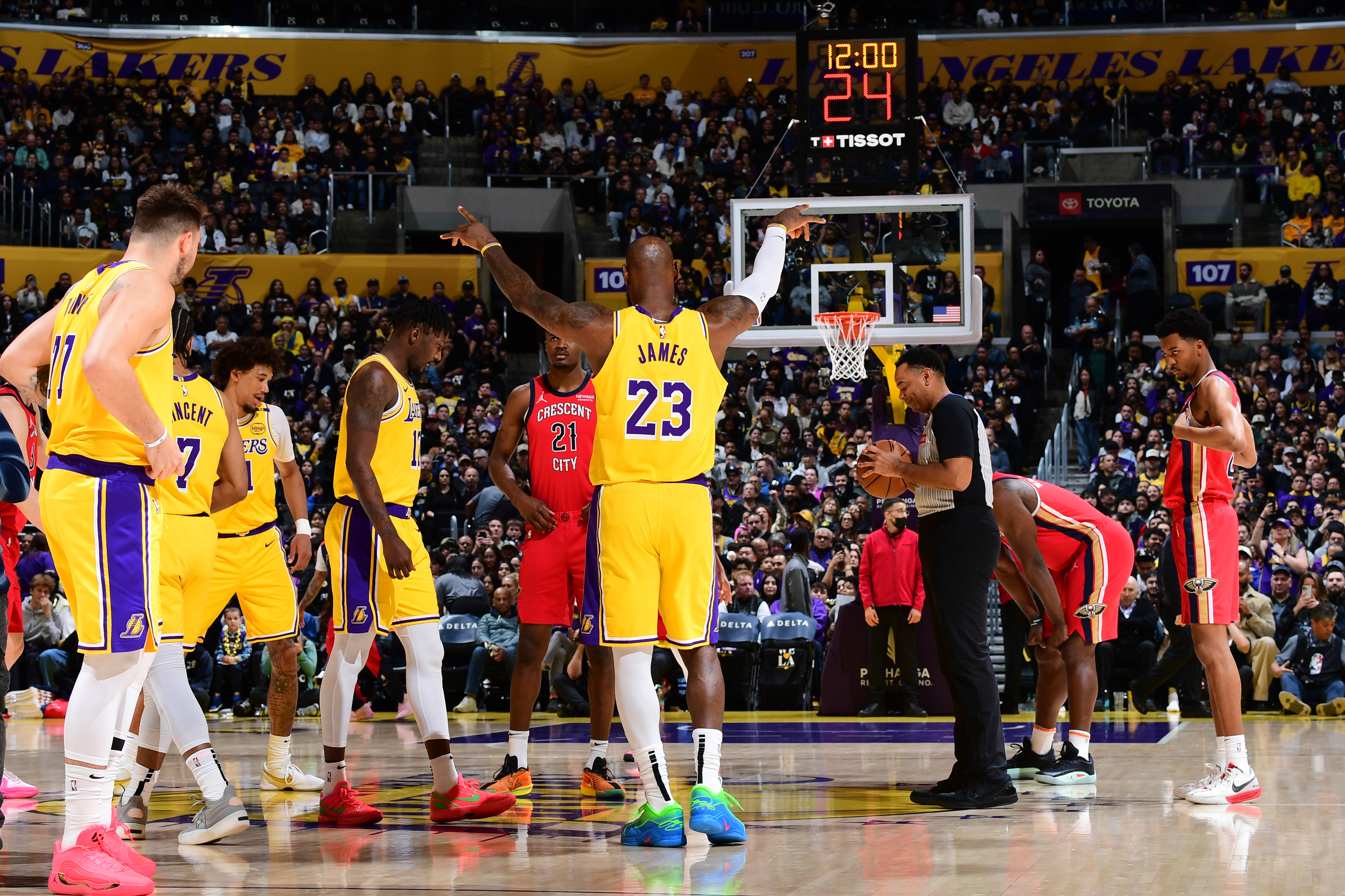 Photos: Pelicans at Lakers | Game Action 3/4/25 Photo Gallery