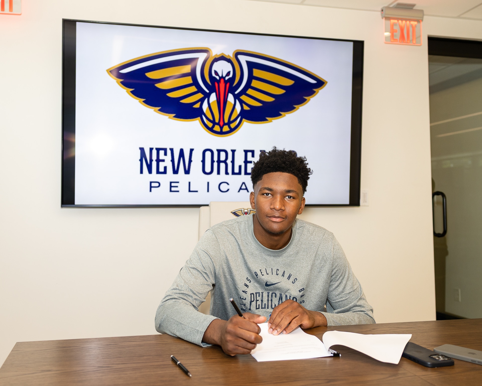 Photos: New Orleans Pelicans rookies sign first NBA contracts