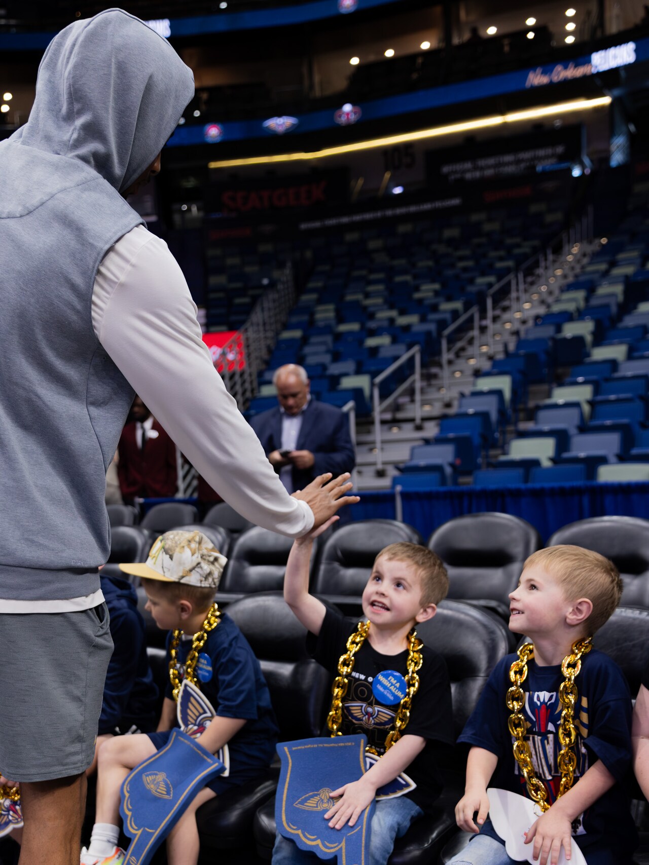 Photos: Pelicans, Ochsner host Make-A-Wish alum at pregame warmups ...