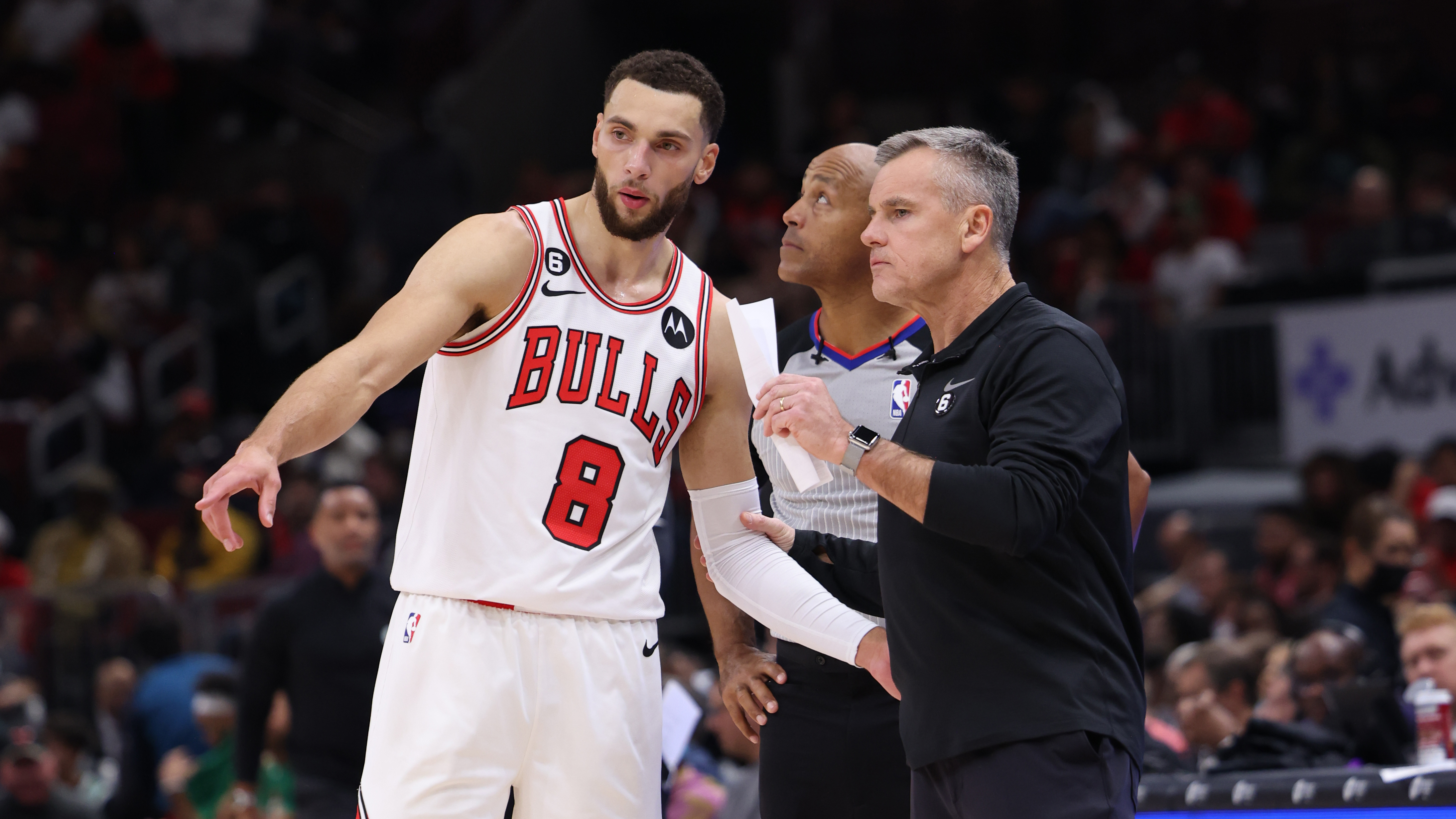 Zach LaVine "all good" with Billy Donovan, discusses late-game benching | Chicago Bulls