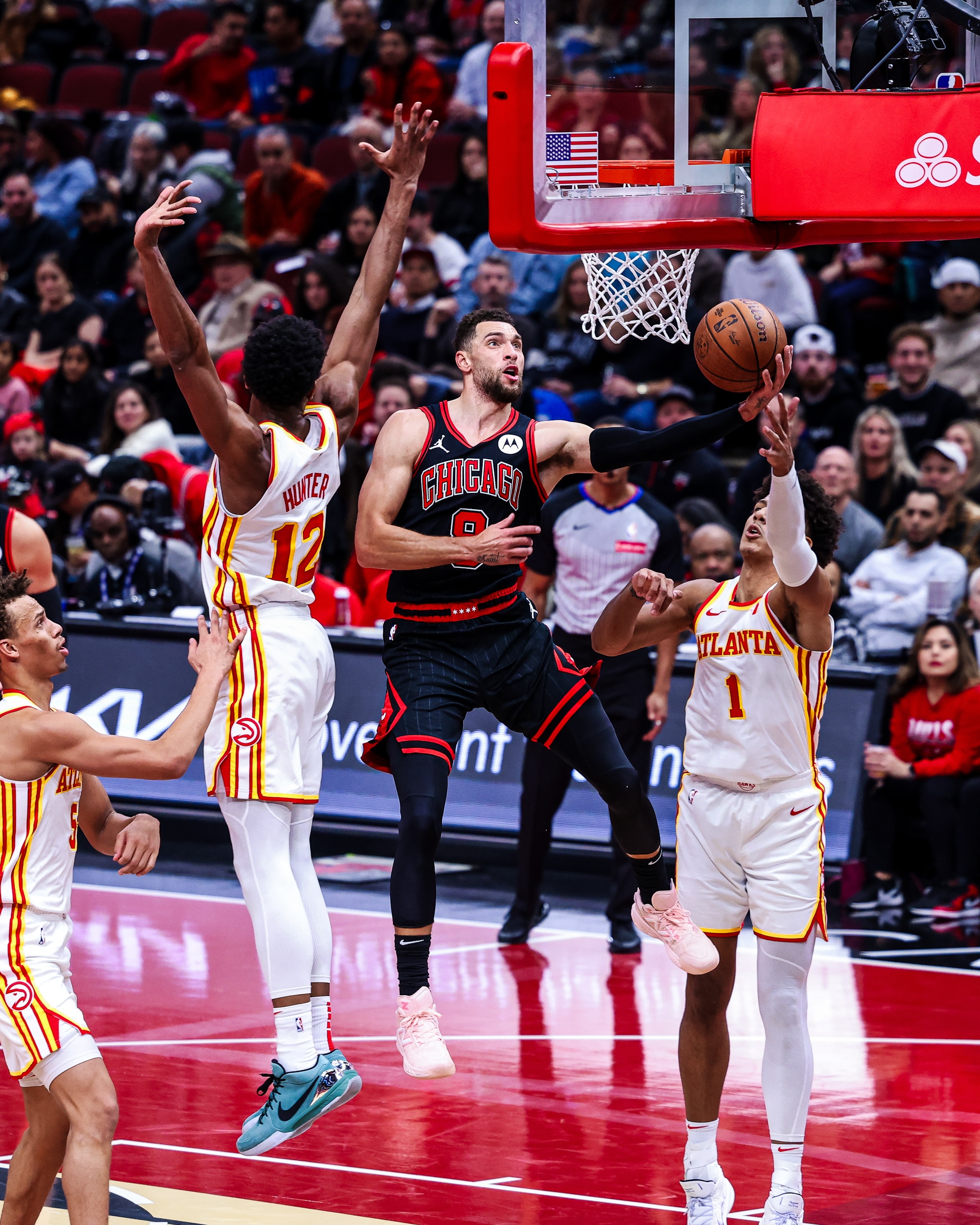 Bulls run past Hawks 136-122, earn first NBA Cup victory | Chicago