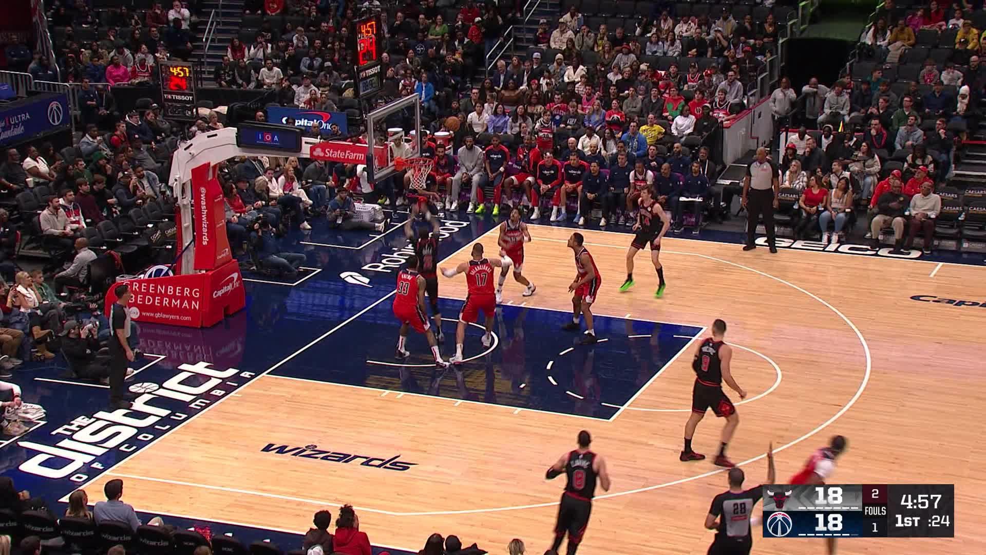 Zach LaVine up & under layup