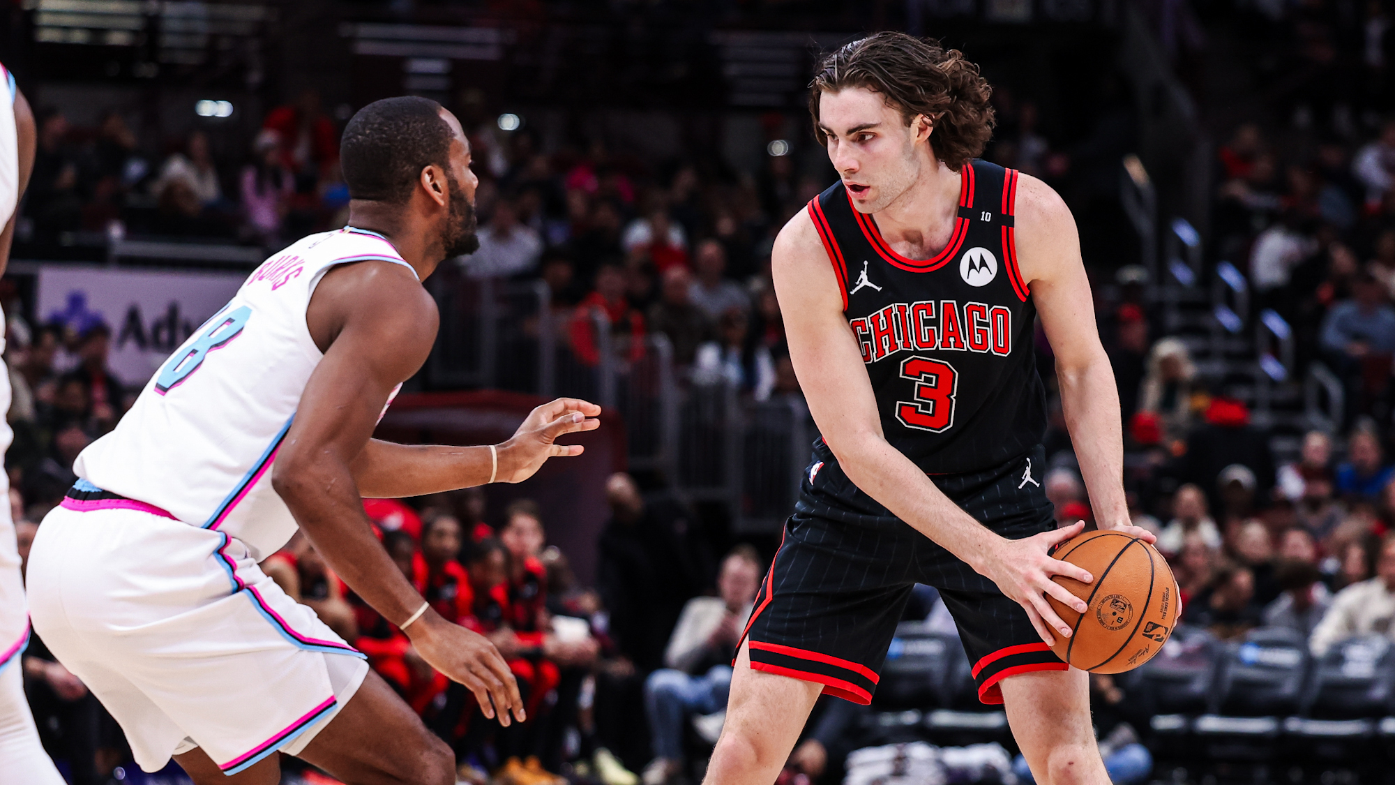 Bulls roll through Heat 119-111 to take control of No. 9 spot | Chicago Bulls