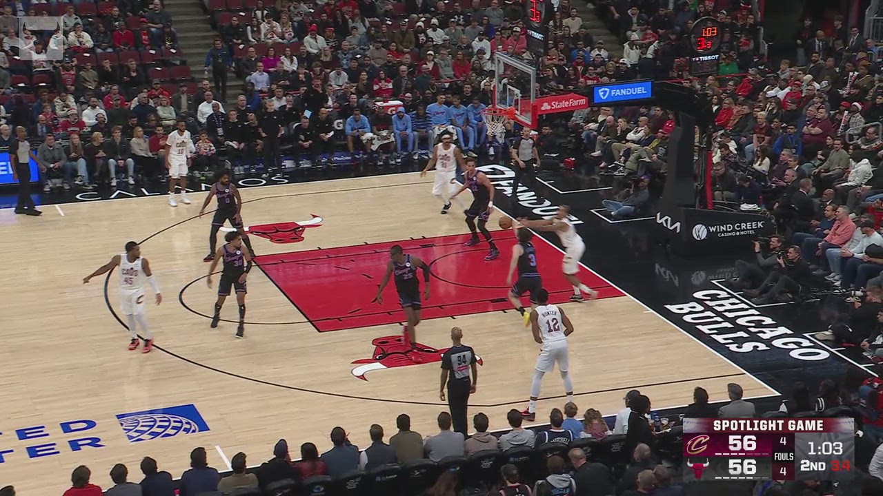 RUNNING OF THE BULLS! | Chicago Bulls