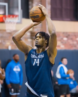 Draftees, international flavor highlight Mavericks' summer-league ...