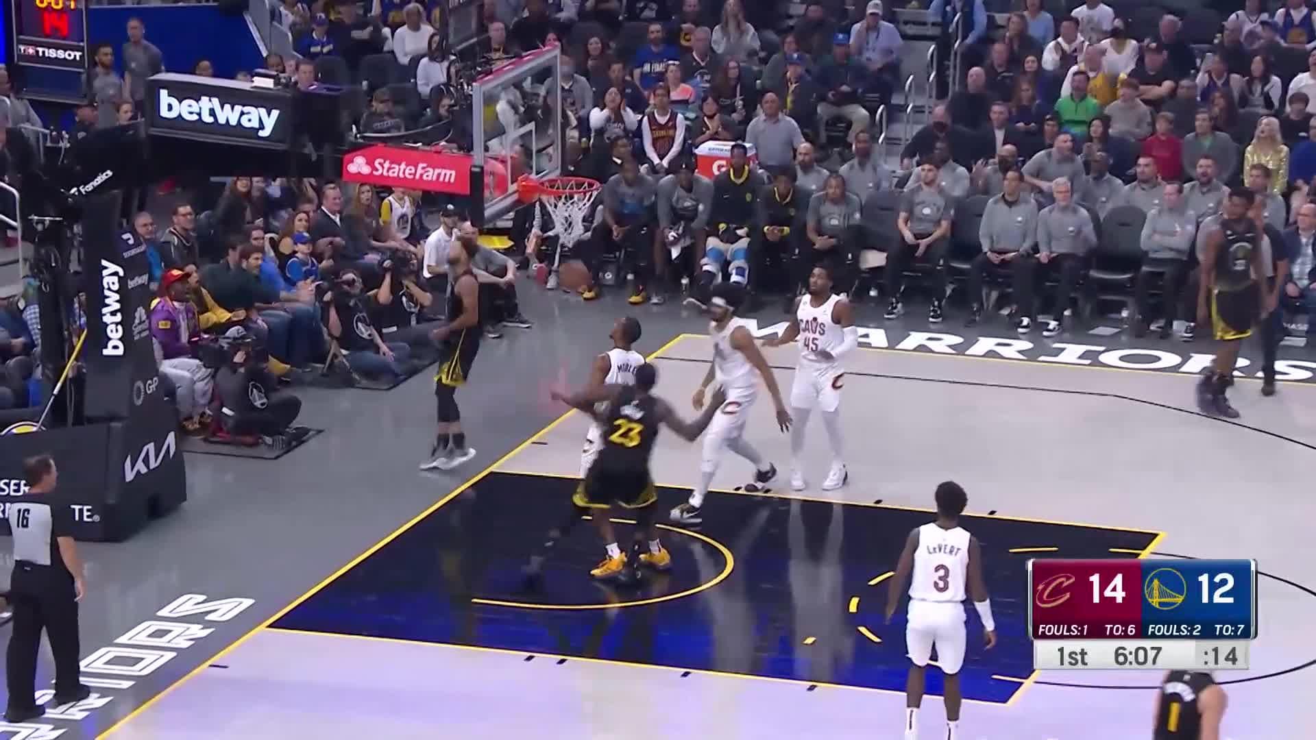 Curry Unusual Traffic Point The Mechanics of a Revolution