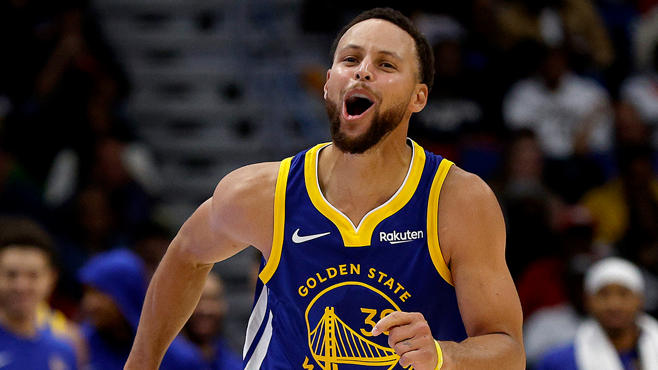 Player Spotlight Curry s Dominant Road Trip NBA