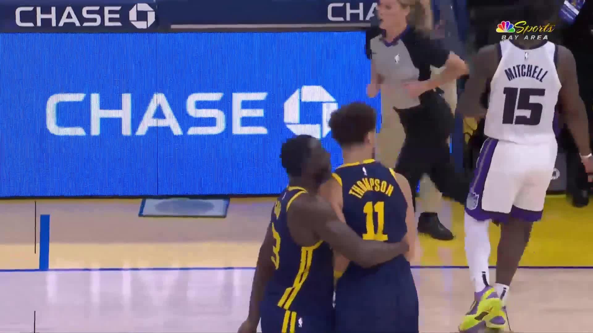 on X Klay Thompson hit 9 triples, second only to