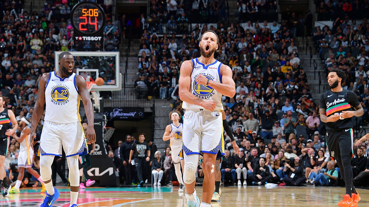 Stephen Curry Goes Off for 46 Points in Second Half Comeback Win Over Spurs  | Golden State Warriors