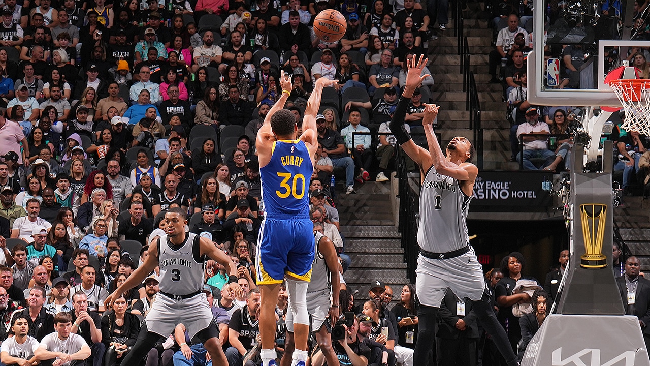 Stephen Curry Scores 95 Points Over Two Games in Historic San Antonio  Takeover