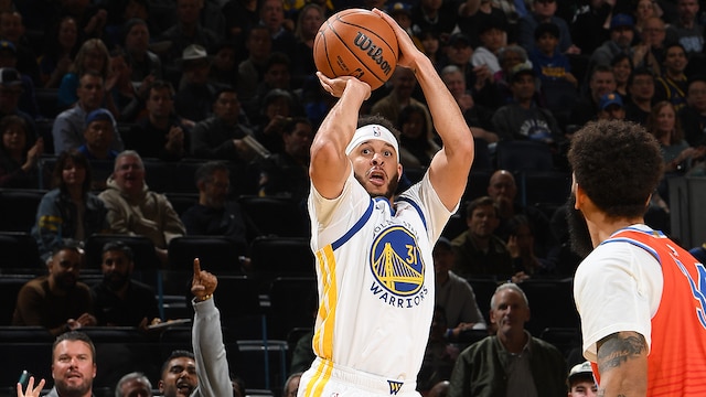 Seth Curry Highly Impactful in Debut, Warriors Threaten a 22-Point Comeback in Loss to Thunder