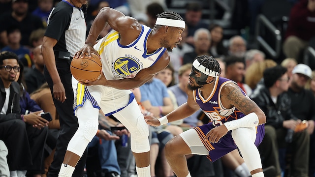 Jimmy Butler III Scores 31 Points, Warriors Lose to Suns on Last-Second  Free Throw