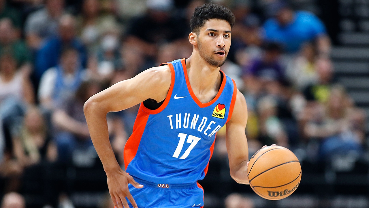 Warriors Sign Forward Malevy Leons To Two-Way Contract | Golden State  Warriors