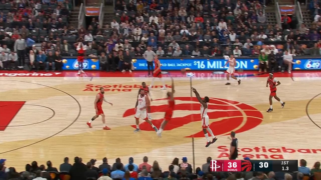 Tari At The Buzzer! | Houston Rockets
