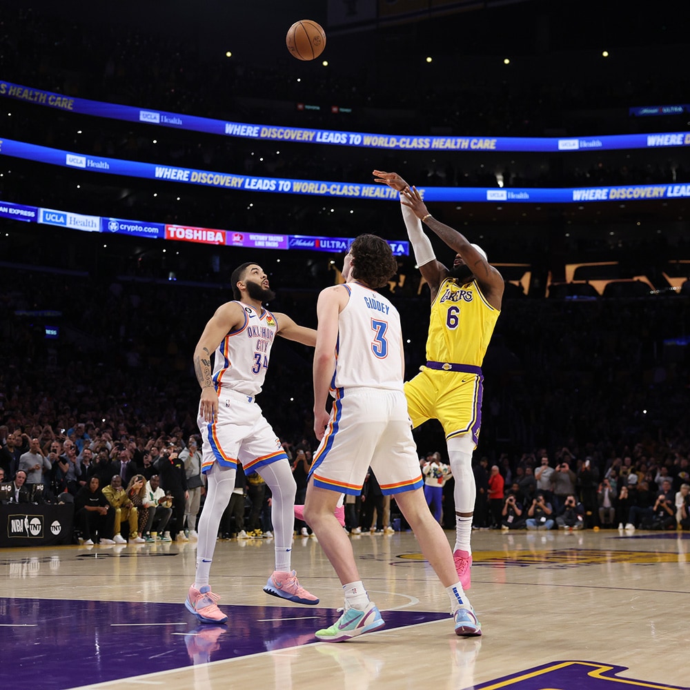 Photos LeBron James the NBA's AllTime Leading Scorer Photo