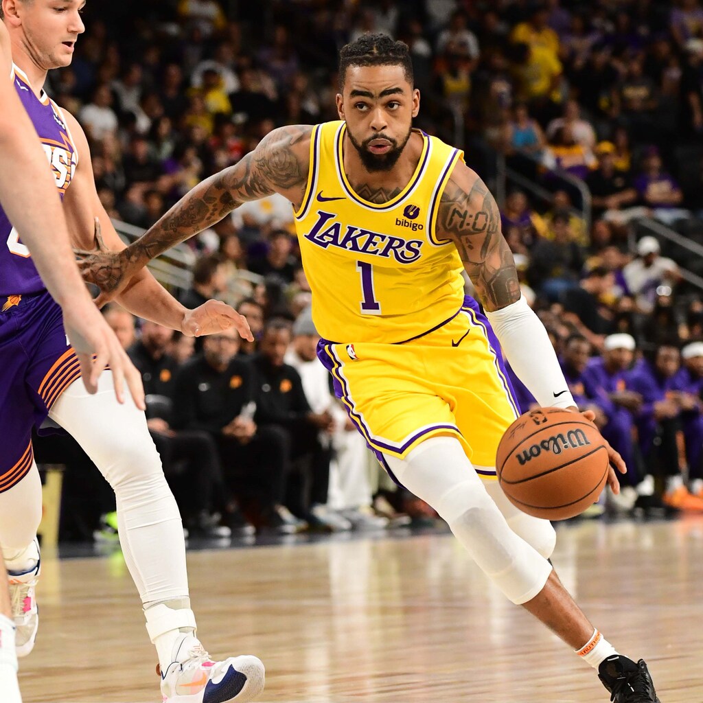Photos: Lakers vs Suns (10/19/2023) Photo Gallery | NBA.com