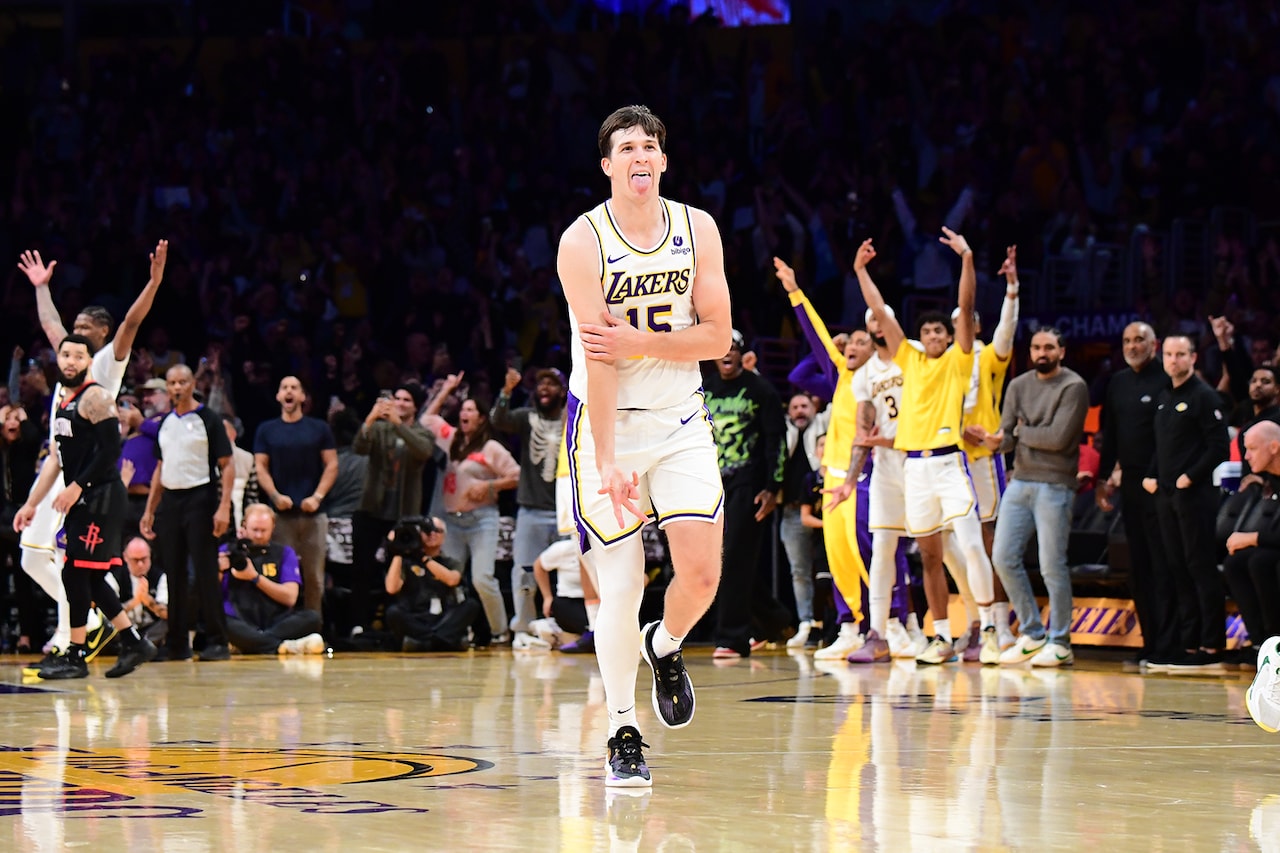 Detailed Lakers 124-116 Rockets (19 Mar, 2026) Game Recap Scene Concept