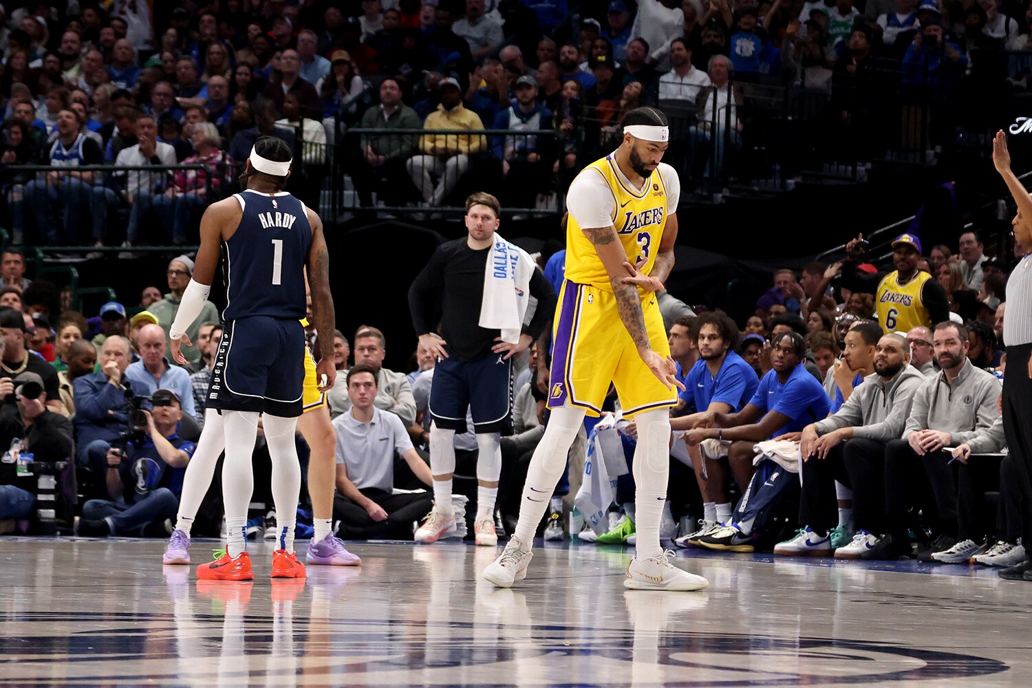 davis 23 lakers