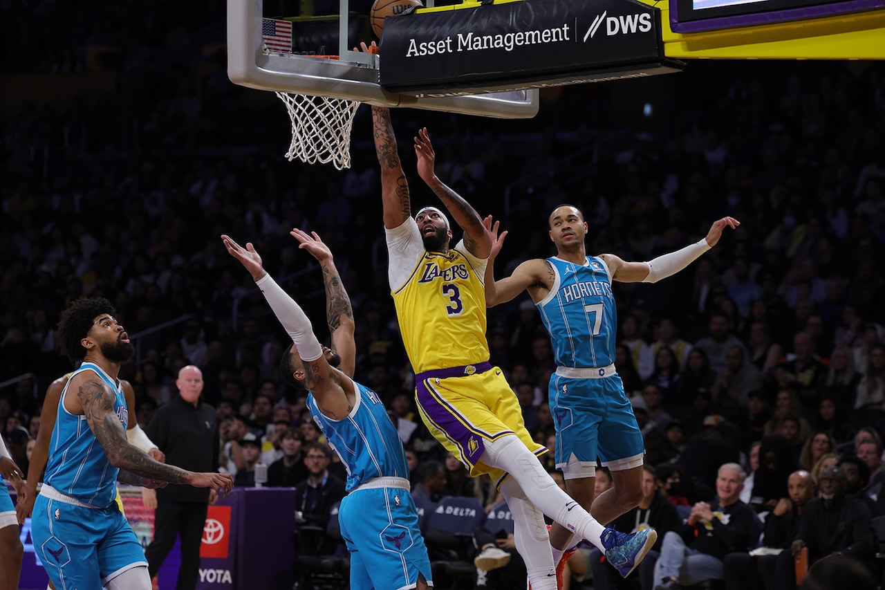 Photos: Lakers vs Hornets (12/28/23) | Los Angeles Lakers