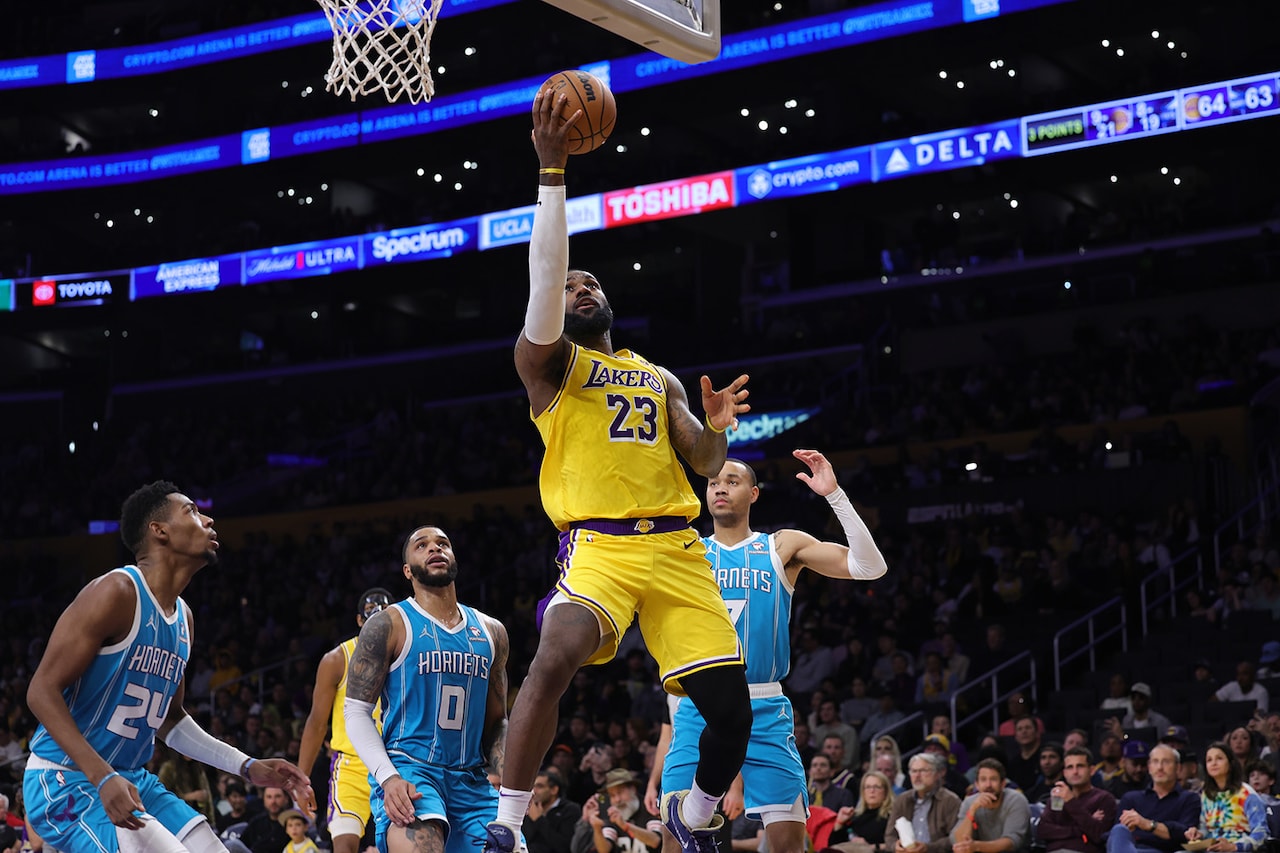 Photos: Lakers vs Hornets (12/28/23) | Los Angeles Lakers
