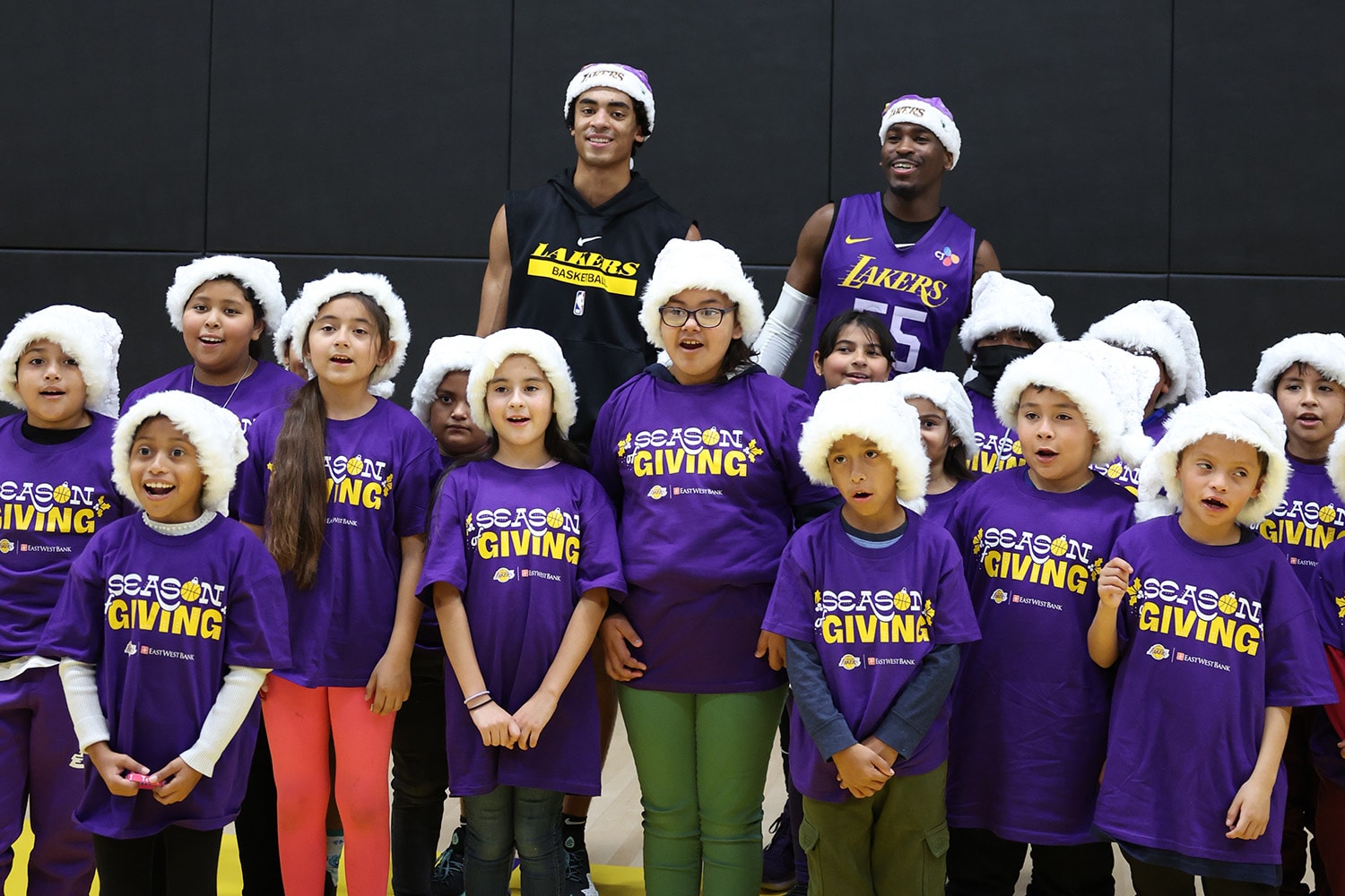 Photos: Holiday Party for Kids 2023 | Los Angeles Lakers