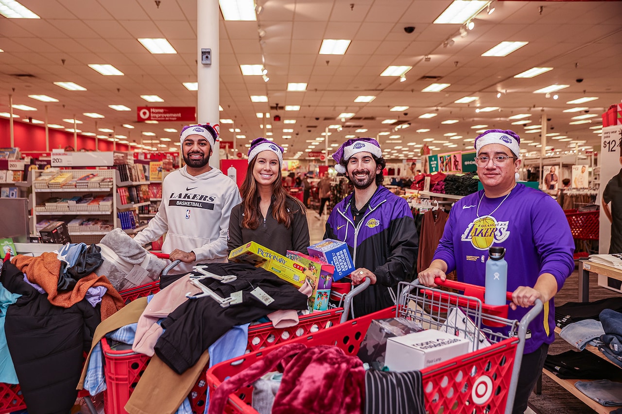 Photos: Lakers TEAM UP with School on Wheels for Holiday Shopping 2023