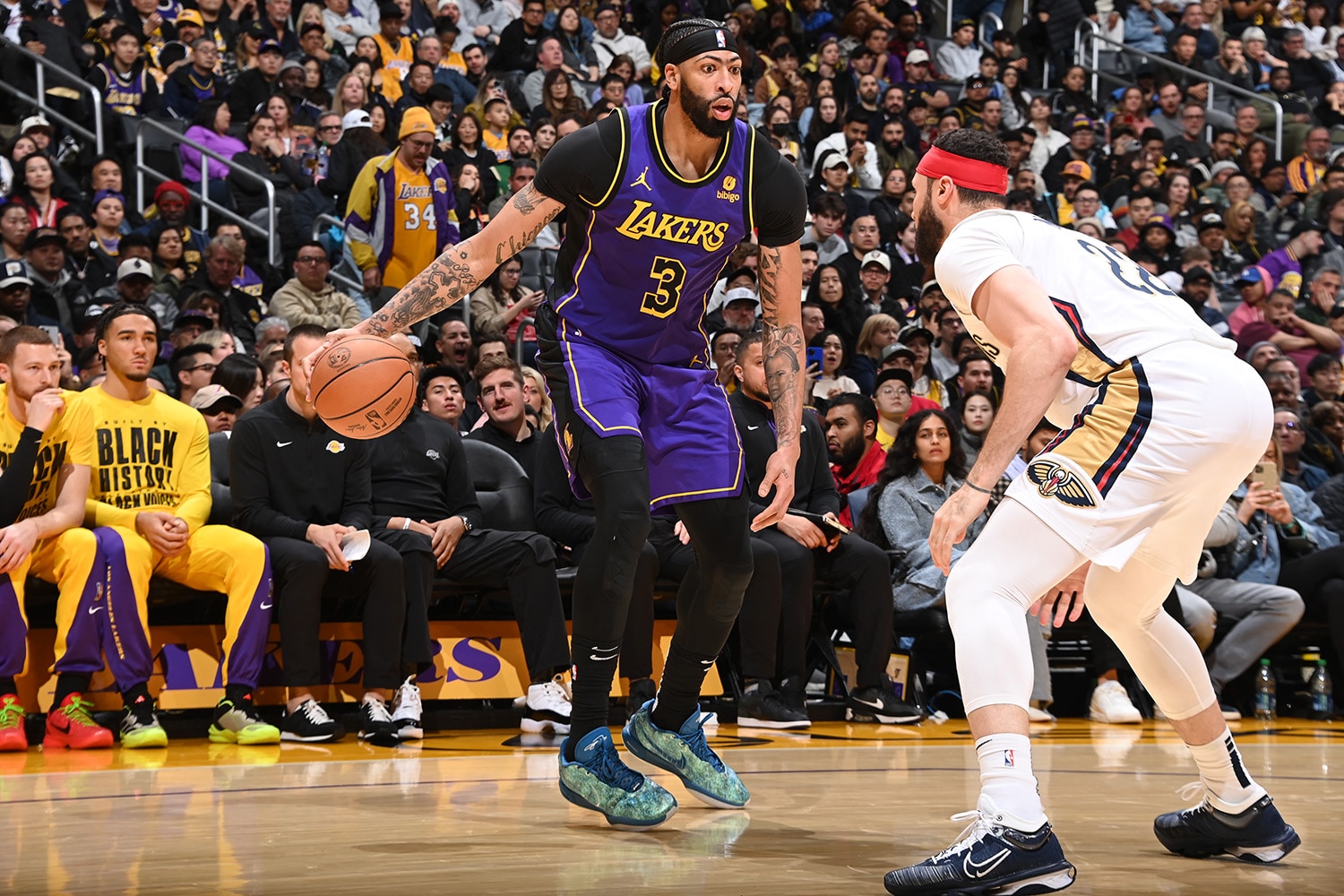 Photos: Lakers vs Pelicans (02/09/24) Photo Gallery | NBA.com